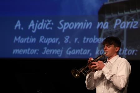 KONCERT ABSOLVENTOV GLASBENE ŠOLE 44 FOTO LJUBO VUKELIČ